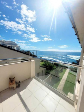 Sunny Apt on The Esplanade - Aircon